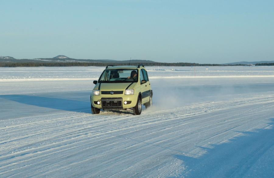  Fiat Panda 4x4 2005 года  (фото 12 из 76)